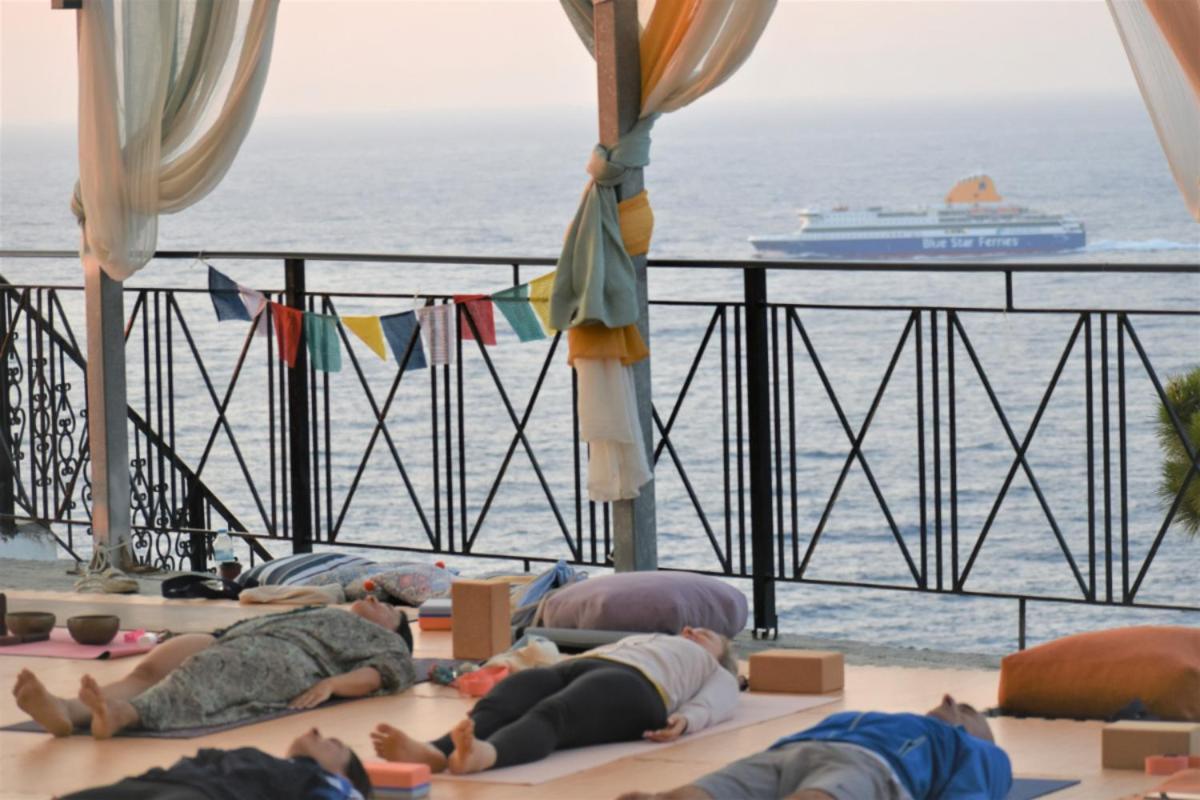 Karras Star Hotel إفديلوس المظهر الخارجي الصورة