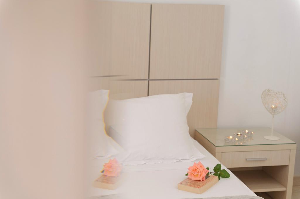 Karras Star Hotel إفديلوس المظهر الخارجي الصورة